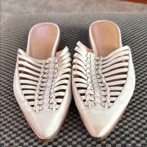 Crown Vintage Cream Mules with Intricate Woven Design